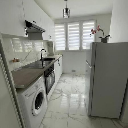 Appartement 2 Pieces, Salon Et Chambre, 44M2 Refait A Neuf クリシー エクステリア 写真
