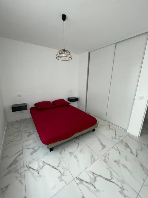 Appartement 2 Pieces, Salon Et Chambre, 44M2 Refait A Neuf クリシー エクステリア 写真